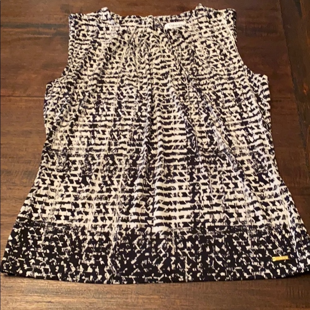 Women’s sleeveless blouse